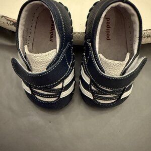 pediped boy's leather sneaker